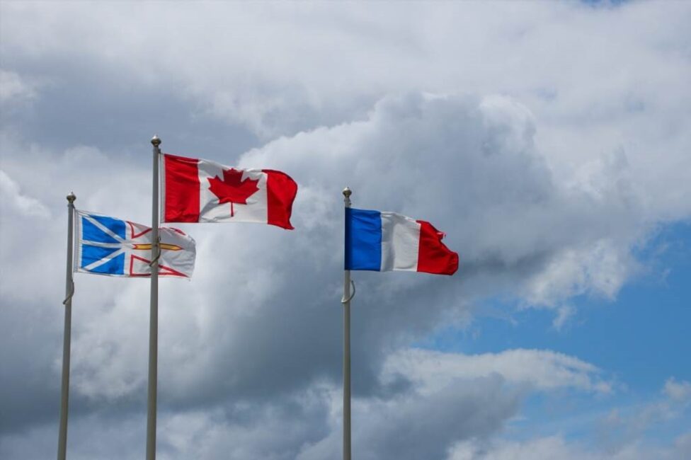 Uchwyt na flagę zabezpieczający przed wiatrem